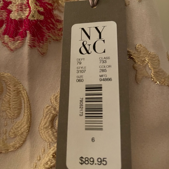 Beautiful A line skirt - Picture 2 of 4